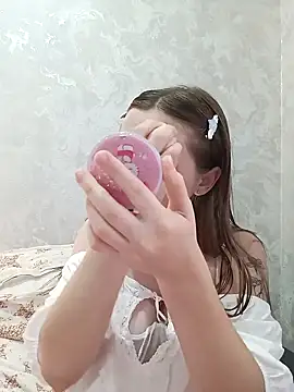 Snapshot of Bonechka chatting on 16, 9, 2025 Bonechka online show from 16, 9, 2025