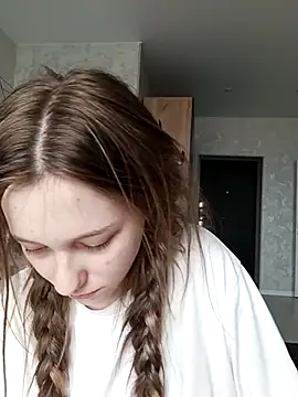 Snapshot of Bonechka chatting on 28, 10, 2025 Bonechka online show from 28, 10, 2025