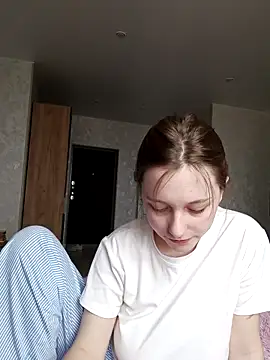 Snapshot of Bonechka chatting on 11, 11, 2025 Bonechka online show from 11, 11, 2025