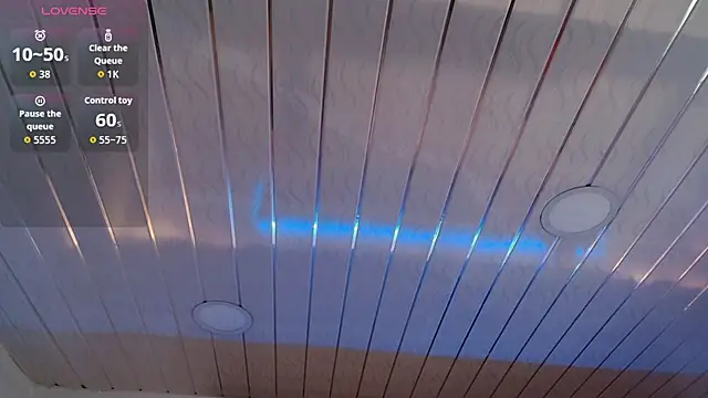 Cristal Velle online show from 17, 9, 2025