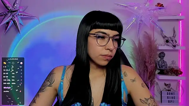 Snapshot of Saraa_Desiree chatting on 4, 3, 2025 Saraa Desiree online show from 4, 3, 2025