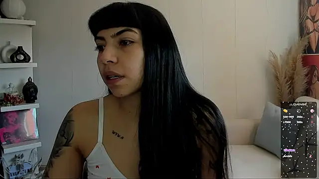 Snapshot of Saraa_Desiree chatting on 22, 9, 2025 Saraa Desiree online show from 22, 9, 2025