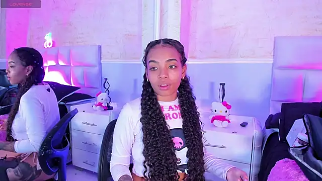 Snapshot of SarahLynn7 chatting on 19, 3, 2025 SarahLynn7 online show from 19, 3, 2025