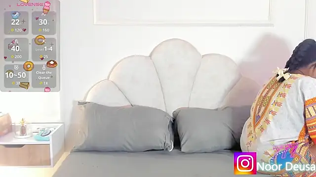 Candaceoweens online show from 7, 4, 2026