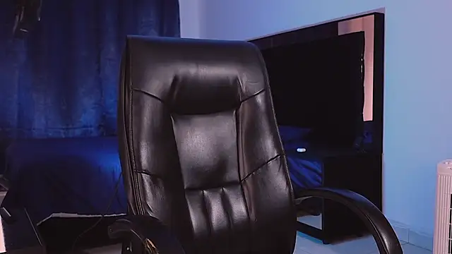 Snapshot of ErosKhaos chatting on 19, 11, 2025 ErosKhaos online show from 19, 11, 2025