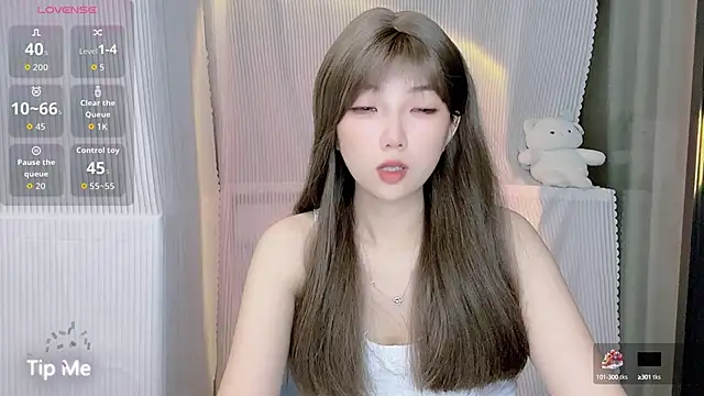 Evelyn-168 online show from 2, 10, 2025