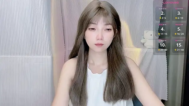 Evelyn-168 online show from 9, 10, 2025