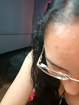 Sarafountain online show from 5, 11, 2025