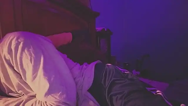 Ilovepussy1911 online show from 18, 4, 2026