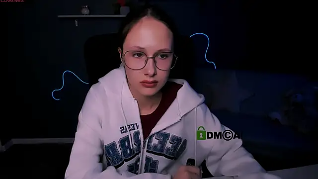 Snapshot of mona_cloud chatting on 7, 3, 2025 mona cloud online show from 7, 3, 2025