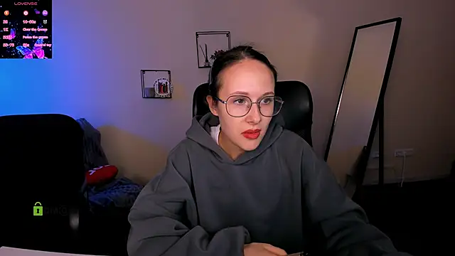 Snapshot of mona_cloud chatting on 9, 9, 2025 mona cloud online show from 9, 9, 2025