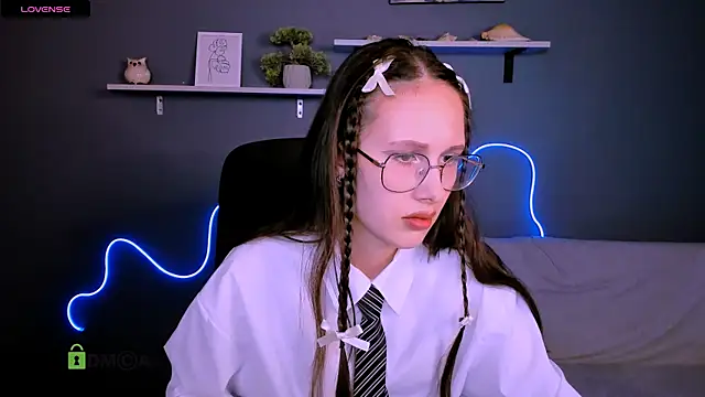 Snapshot of mona_cloud chatting on 22, 9, 2025 mona cloud online show from 22, 9, 2025