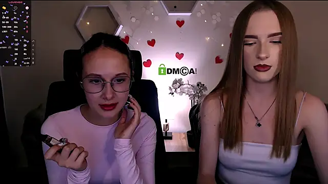 Snapshot of mona_cloud chatting on 4, 10, 2025 mona cloud online show from 4, 10, 2025