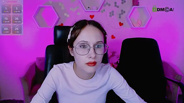 Snapshot of mona_cloud chatting on 11, 10, 2025 mona cloud online show from 11, 10, 2025