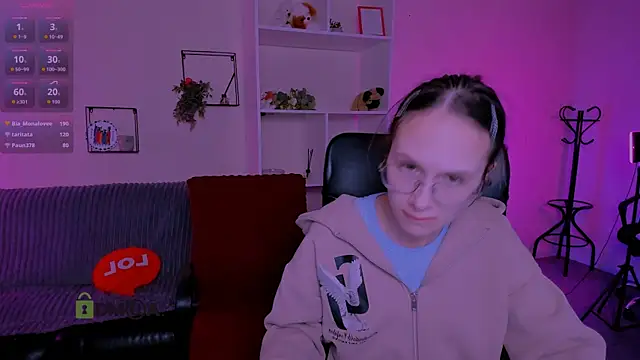 Snapshot of mona_cloud chatting on 12, 10, 2025 mona cloud online show from 12, 10, 2025