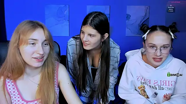 Snapshot of mona_cloud chatting on 29, 11, 2025 mona cloud online show from 29, 11, 2025