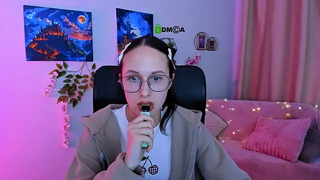 mona cloud online show from 28, 6, 2026