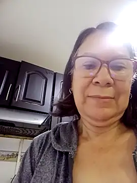 Snapshot of victoria_wayne chatting on 19, 4, 2026 victoria wayne online show from 19, 4, 2026