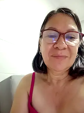 Snapshot of victoria_wayne chatting on 2, 5, 2026 victoria wayne online show from 2, 5, 2026