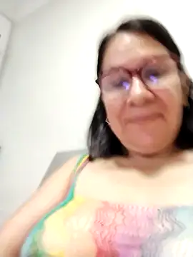 Snapshot of victoria_wayne chatting on 11, 5, 2026 victoria wayne online show from 11, 5, 2026
