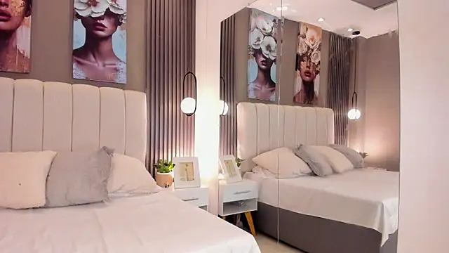 GiannaColling1 online show from 19, 11, 2025