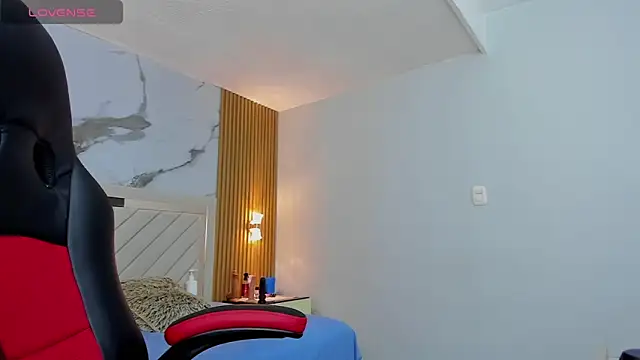 Snapshot of lisa_prescot chatting on 9, 10, 2025 lisa prescot online show from 9, 10, 2025