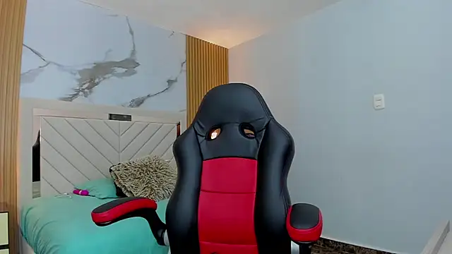 Snapshot of lisa_prescot chatting on 25, 10, 2025 lisa prescot online show from 25, 10, 2025