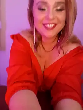 Snapshot of Juicy_PeachLux chatting on 8, 3, 2025 Juicy PeachLux online show from 8, 3, 2025