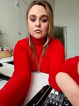 Snapshot of Juicy_PeachLux chatting on 13, 3, 2025 Juicy PeachLux online show from 13, 3, 2025