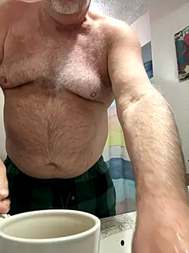 Snapshot of superbearboss chatting on 12, 11, 2025 superbearboss online show from 12, 11, 2025