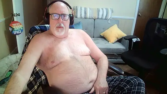 Snapshot of superbearboss chatting on 17, 1, 2026 superbearboss online show from 17, 1, 2026