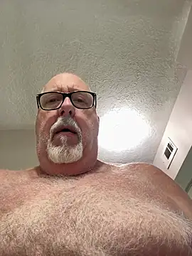 Snapshot of superbearboss chatting on 1, 3, 2026 superbearboss online show from 1, 3, 2026