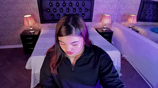 Snapshot of Scarlett__Johanson chatting on 22, 3, 2025 Scarlett Johanson online show from 22, 3, 2025