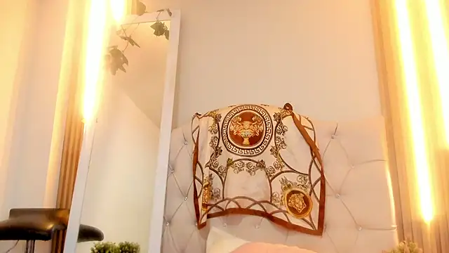 Alexa Bravva online show from 1, 4, 2026