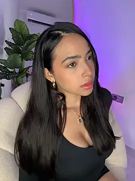 Snapshot of _Emily_Thompson_ chatting on 25, 10, 2025 Emily Thompson online show from 25, 10, 2025