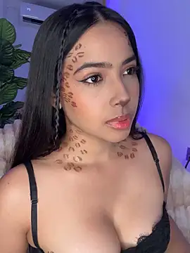 Snapshot of _Emily_Thompson_ chatting on 30, 10, 2025 Emily Thompson online show from 30, 10, 2025