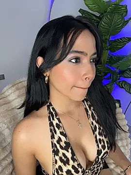 Emily Thompson  online show from 9, 7, 2026