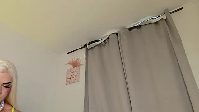 isahilton1 online show from 22, 10, 2025