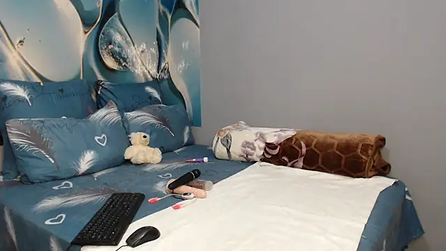 Snapshot of MystiqueTeee chatting on 17, 10, 2025 MystiqueTeee online show from 17, 10, 2025