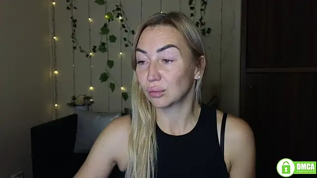 Kiss julli88I online show from 10, 10, 2025