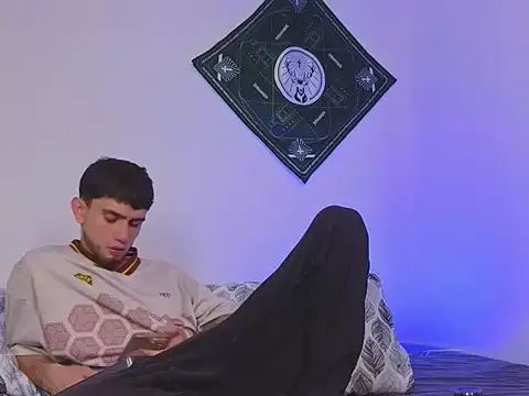 samevansx  online show from 19, 9, 2025