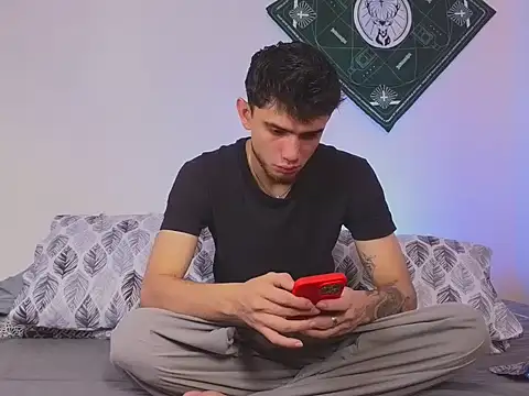 samevansx  online show from 26, 9, 2025