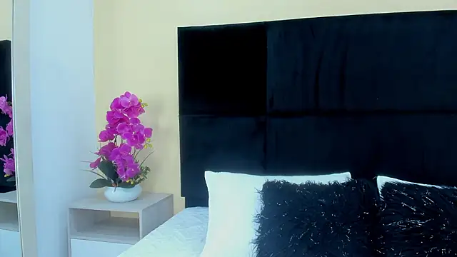 MaddyCrofft online show from 19, 3, 2026