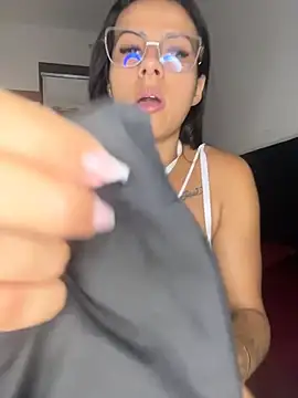 Snapshot of jheicylli chatting on 7, 11, 2025 jheicylli online show from 7, 11, 2025