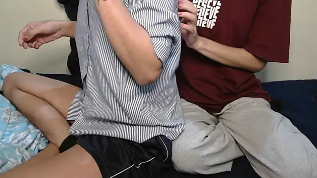 NaughtyThrouple007 online show from 16, 11, 2025