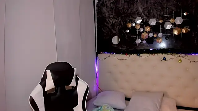  Lilly miller online show from 8, 1, 2026