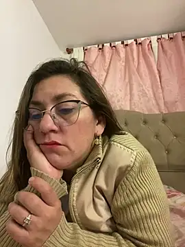 Snapshot of Luna-nevada chatting on 11, 6, 2026 Luna-nevada online show from 11, 6, 2026