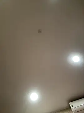 Snapshot of AleksandraRich chatting on 8, 11, 2025 AleksandraRich online show from 8, 11, 2025