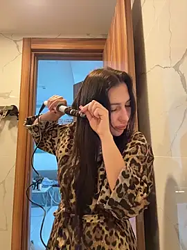 Snapshot of AleksandraRich chatting on 28, 11, 2025 AleksandraRich online show from 28, 11, 2025