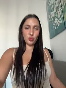 Snapshot of AleksandraRich chatting on 3, 12, 2025 AleksandraRich online show from 3, 12, 2025